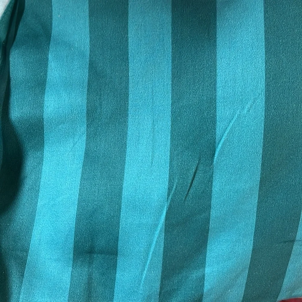 Anthropologie one standard pillow sham new out of package  sateen